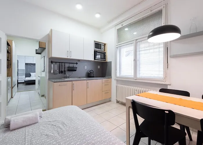 公寓 莲花公寓 *